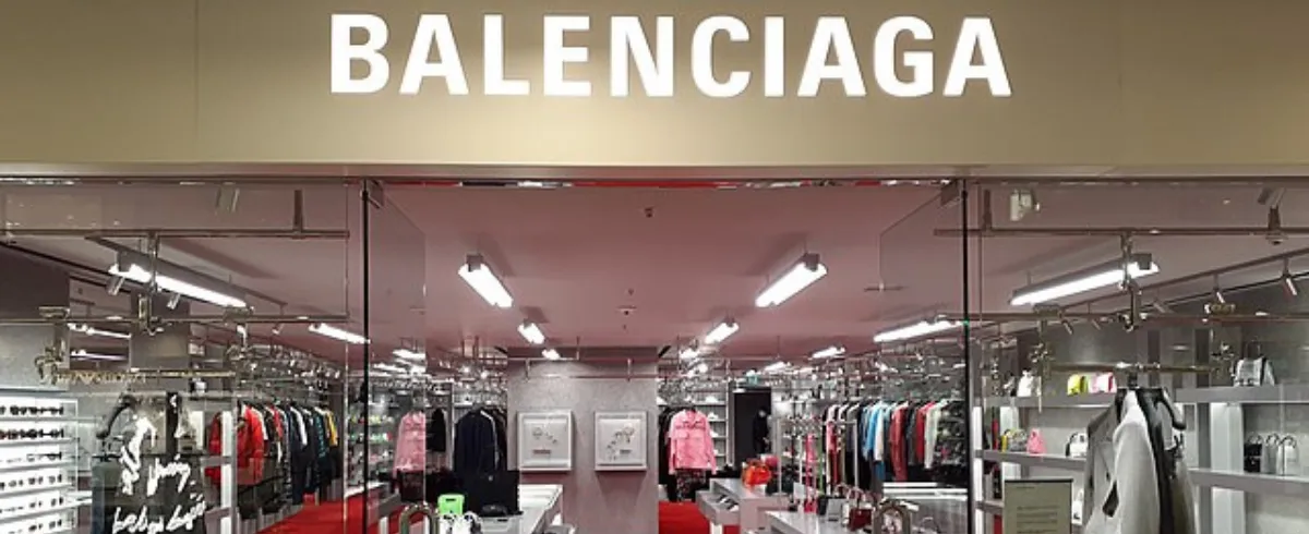 BALENCIAGA