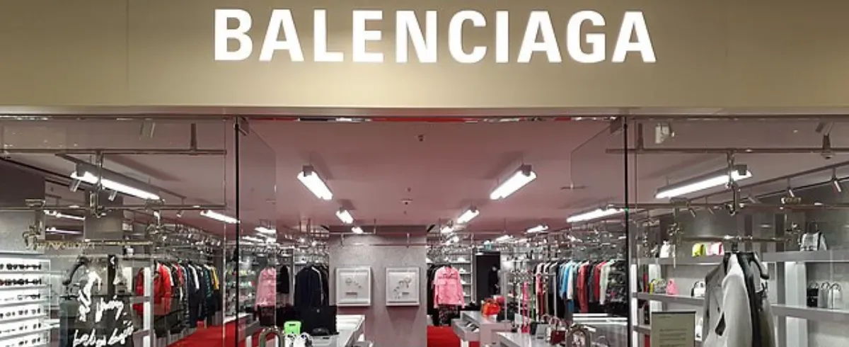 BALENCIAGA