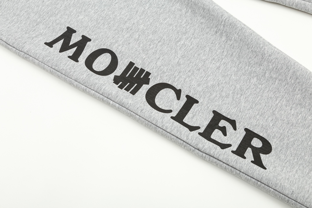 【MONCLER 公式旗艦店】モンクレール 好評に付き再入荷！