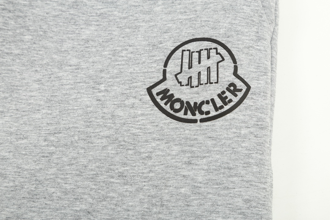 【MONCLER 公式旗艦店】モンクレール 好評に付き再入荷！