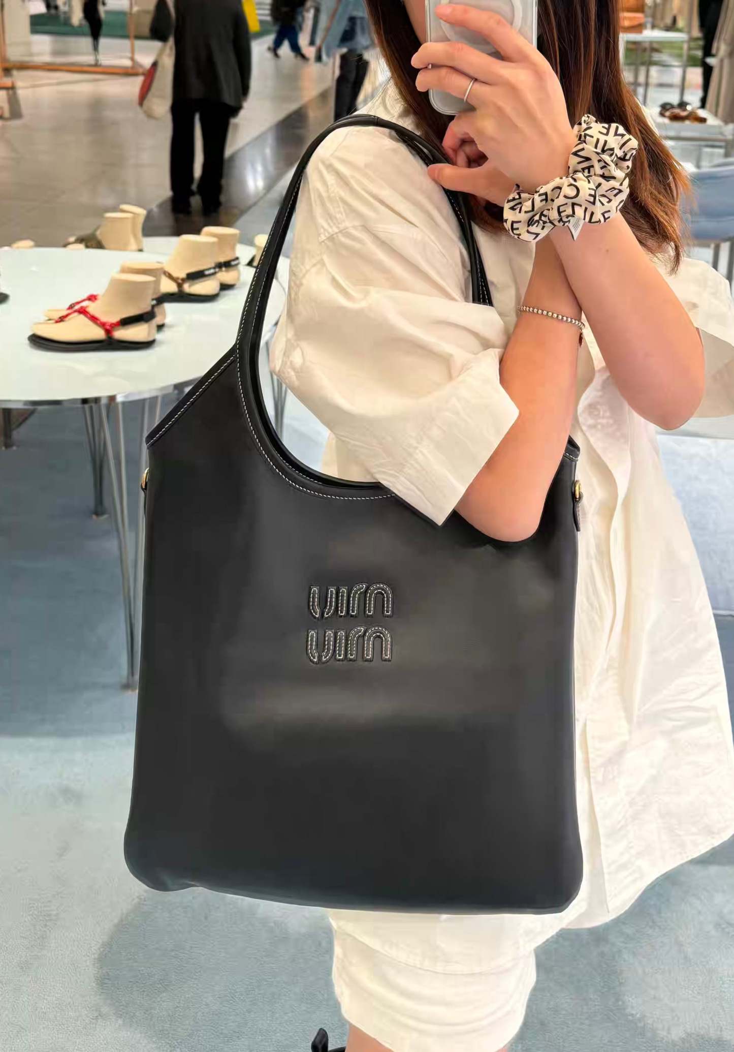 【MIU MIU】アイビーレザーバッグ｜Miu Miu ハンドバッグ（マルチカラー）