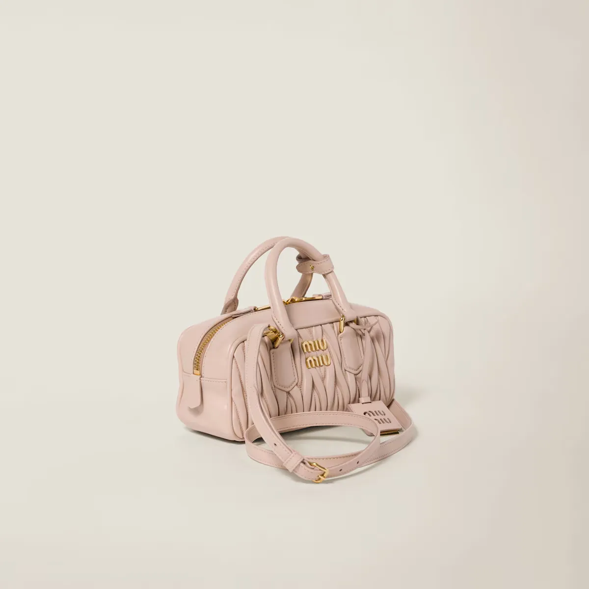 【MIU MIU】アルカディ マトラッセ レザー バッグ レギュラー