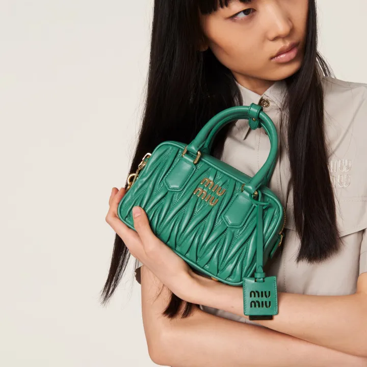 ◇【MIU MIU】レザー トップハンドルスモールバッグ