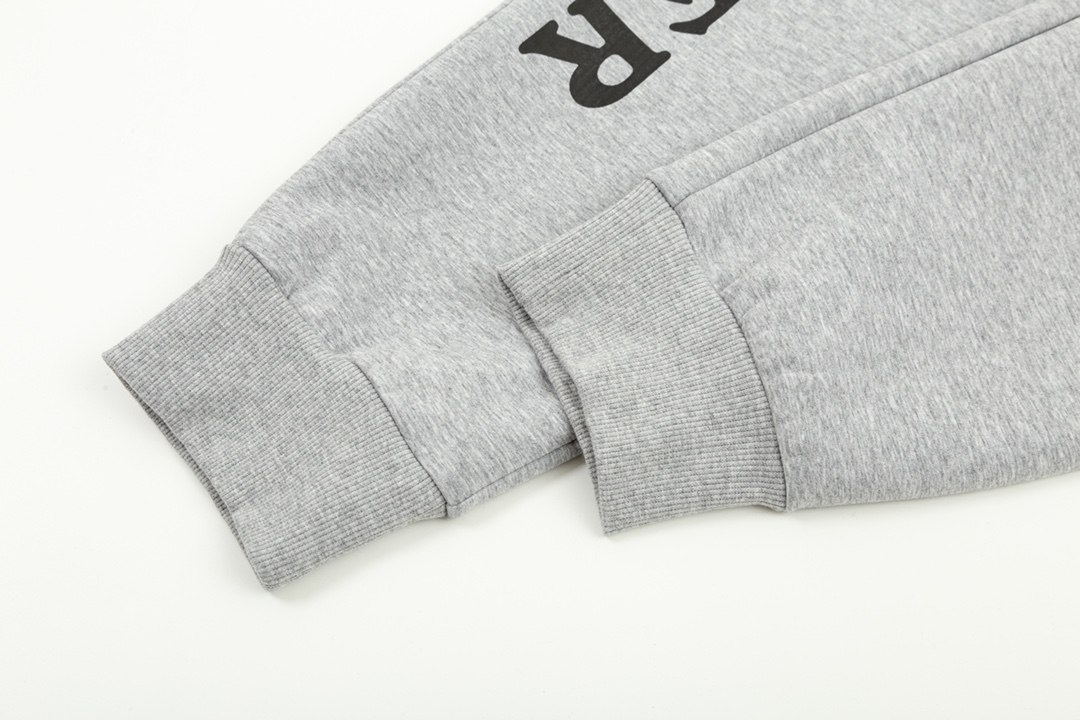 【MONCLER 公式旗艦店】モンクレール 好評に付き再入荷！