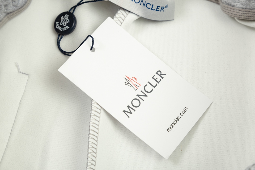 【MONCLER 公式旗艦店】モンクレール 好評に付き再入荷！