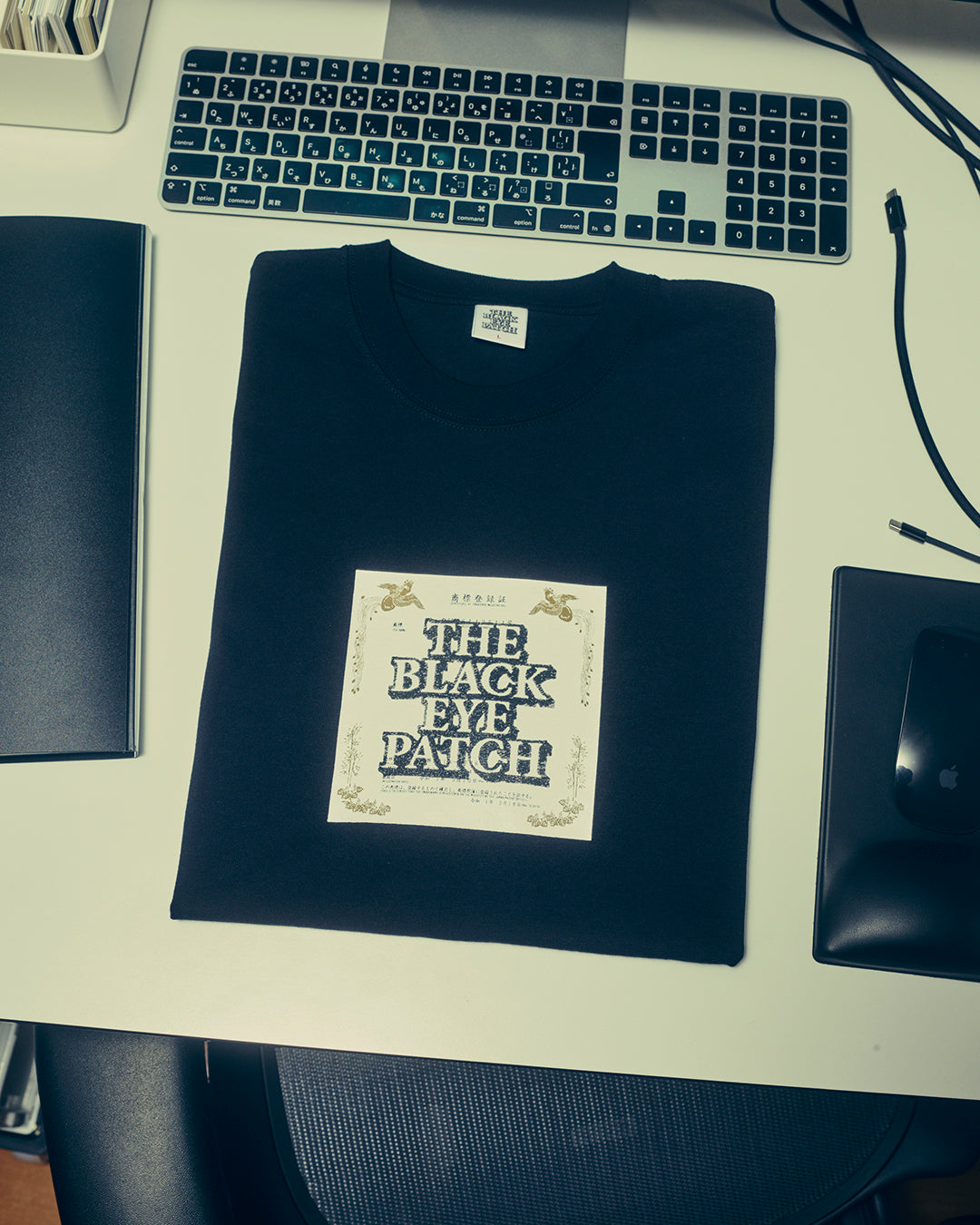 TRADEMARK CERTIFICATE TEE BLACK