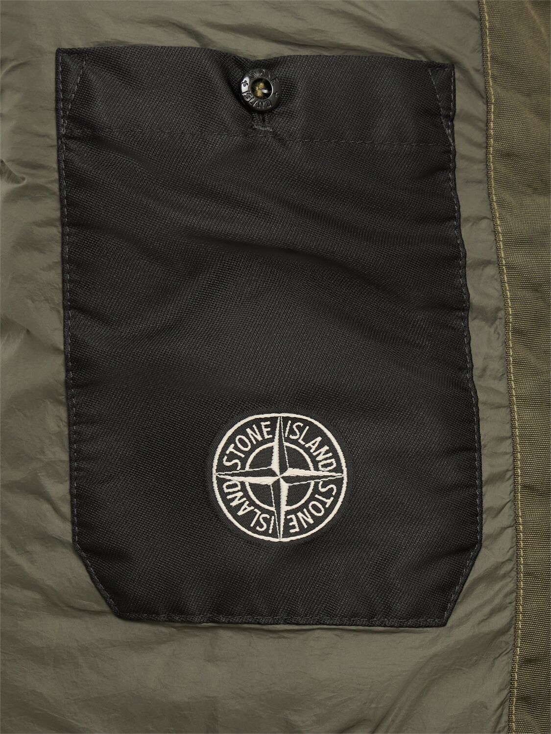 Stone Islandミリタリーグリーン ナイロンダウン ボンバージャケット☆国内配送☆50%オフ☆