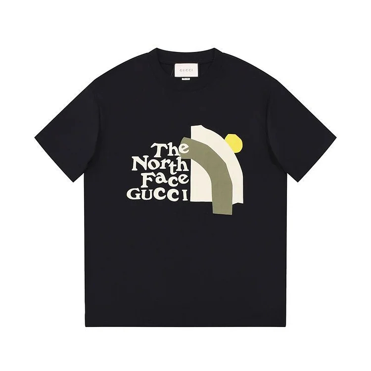 【Gucci 】（グッチ）半袖 男女兼用、ご好評に付き再入荷！
