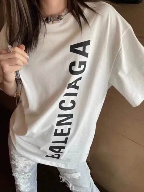 【BALENCIAGA 公式旗艦店】バレンシアガ Tシャツ ご好評に付き再入荷！