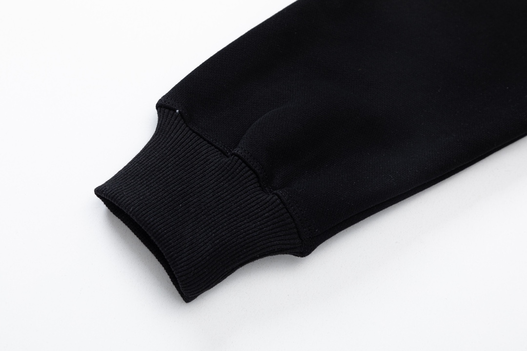 【BURBERRY】（バーバリー）長袖 ご好評に付き再入荷！