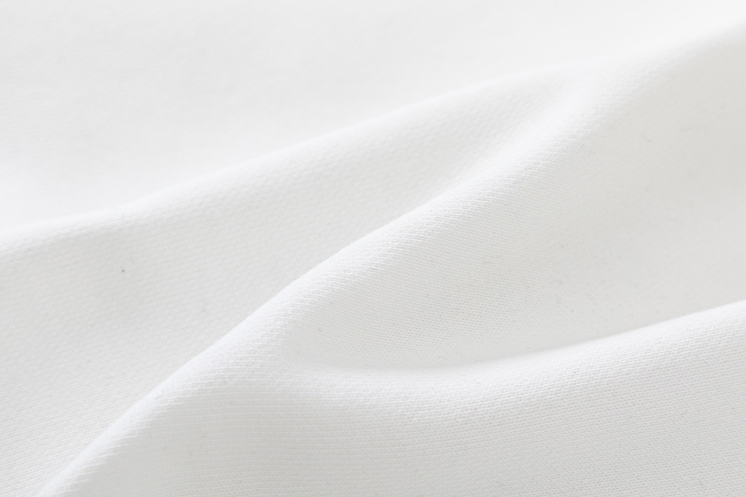 【BURBERRY】（バーバリー）長袖 ご好評に付き再入荷！