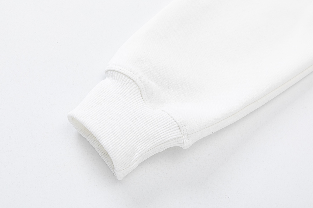 【BURBERRY】（バーバリー）長袖 ご好評に付き再入荷！