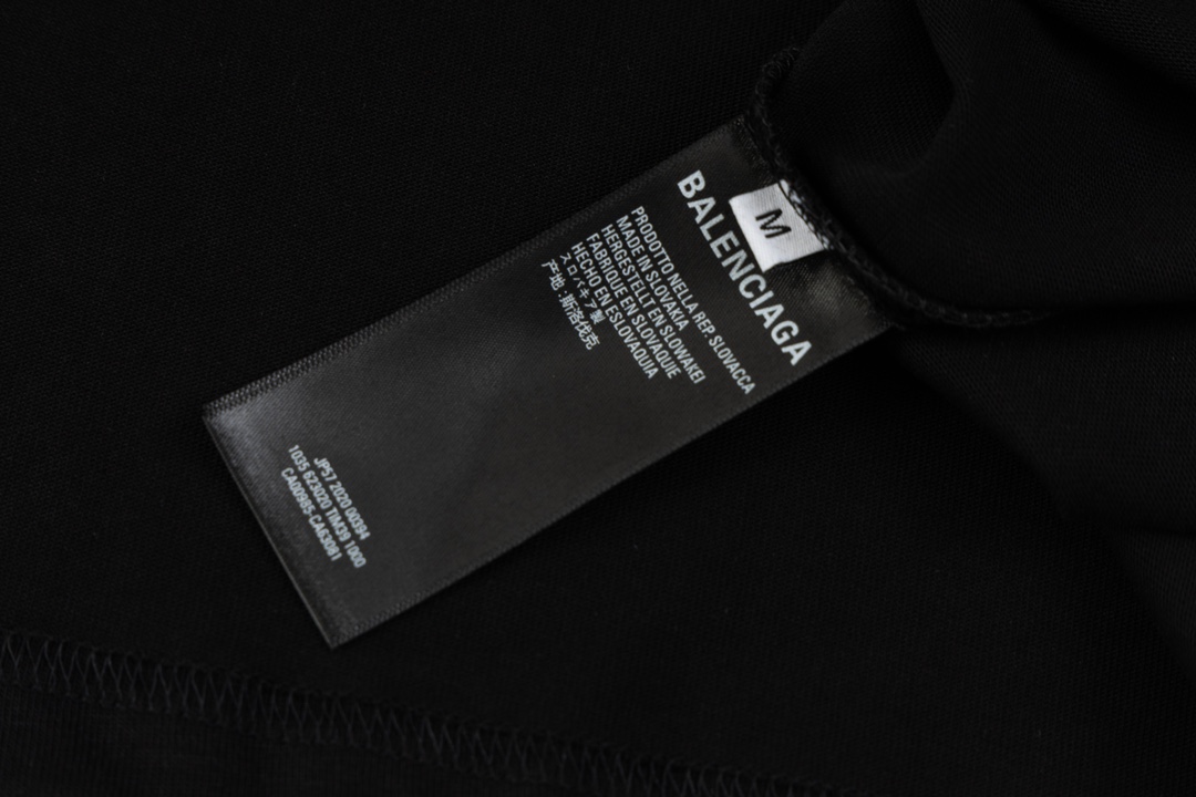 【BALENCIAGA 公式旗艦店】 バレンシアガ Tシャツ ご好評に付き再入荷！