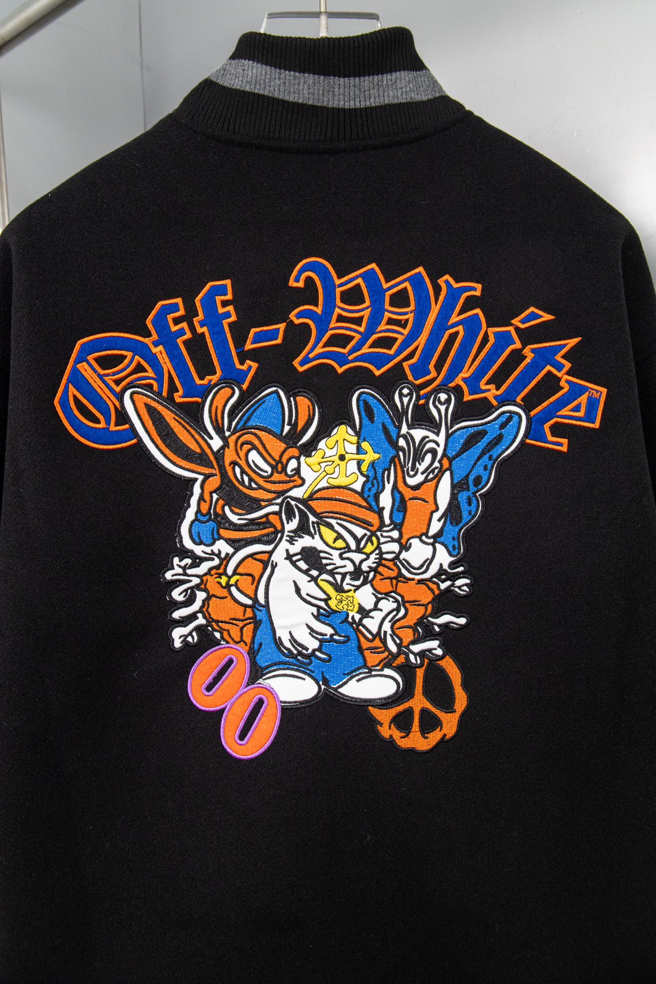 【OFF-WHITE 公式旗艦店】2025SSジャケット、ご好評に付き再入荷！