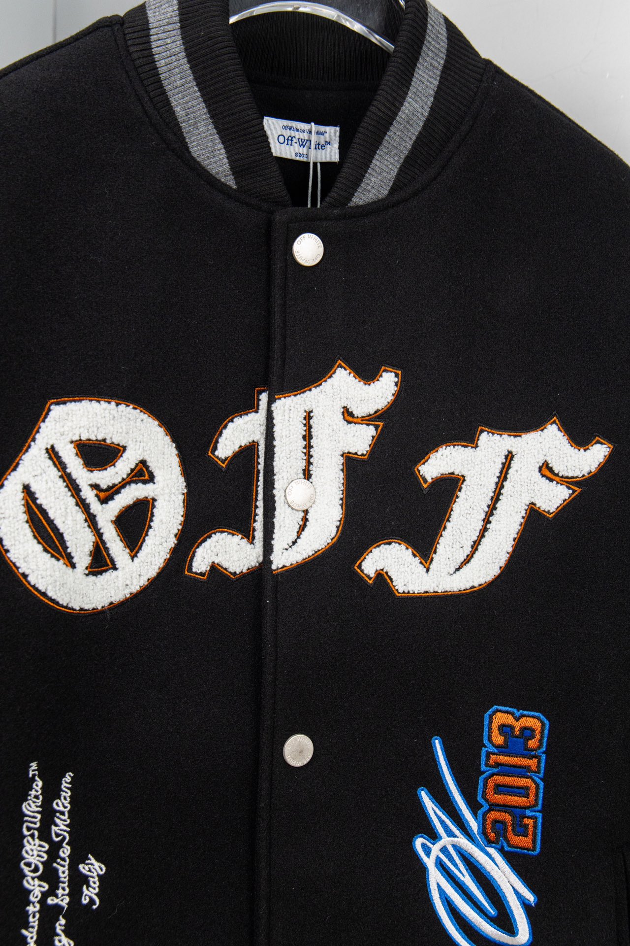 【OFF-WHITE 公式旗艦店】2025SSジャケット、ご好評に付き再入荷！