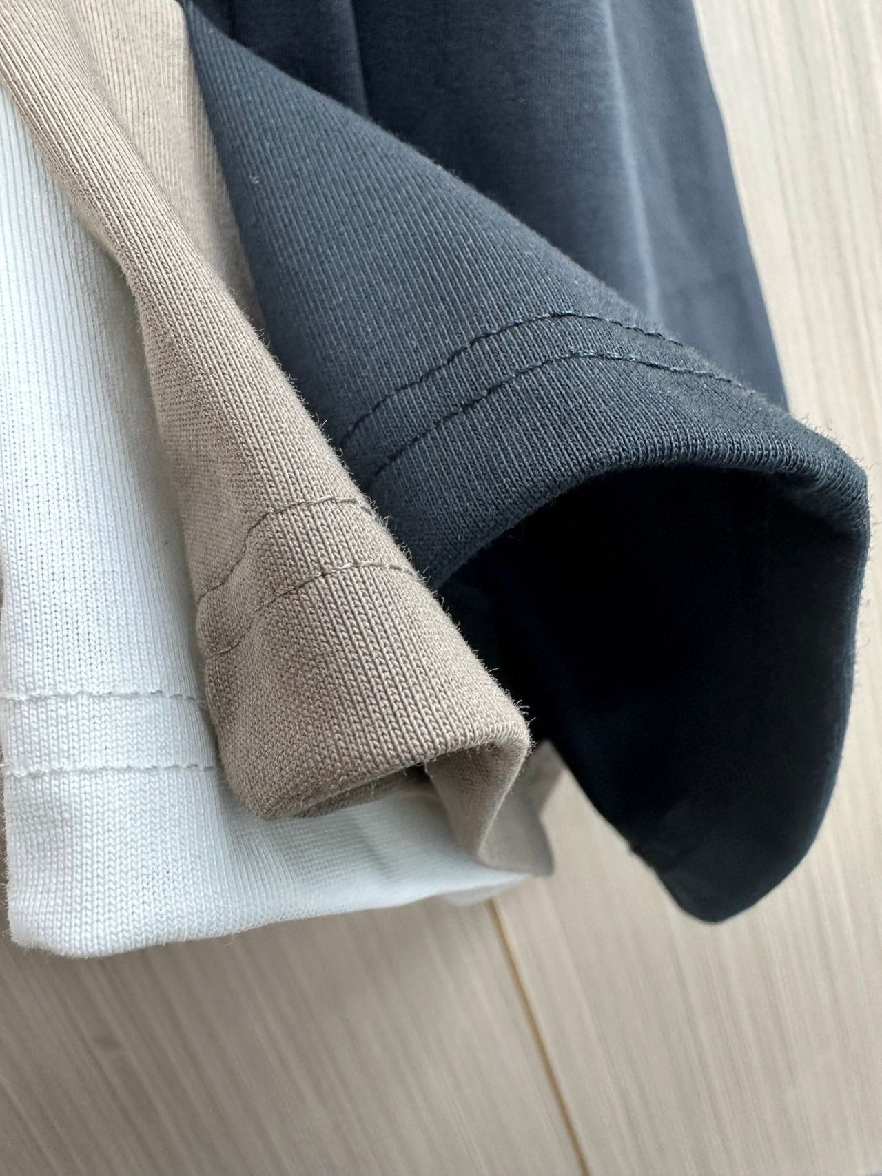 【BALENCIAGA】（バレンシアガ ）半袖Tシャツ 男女兼用