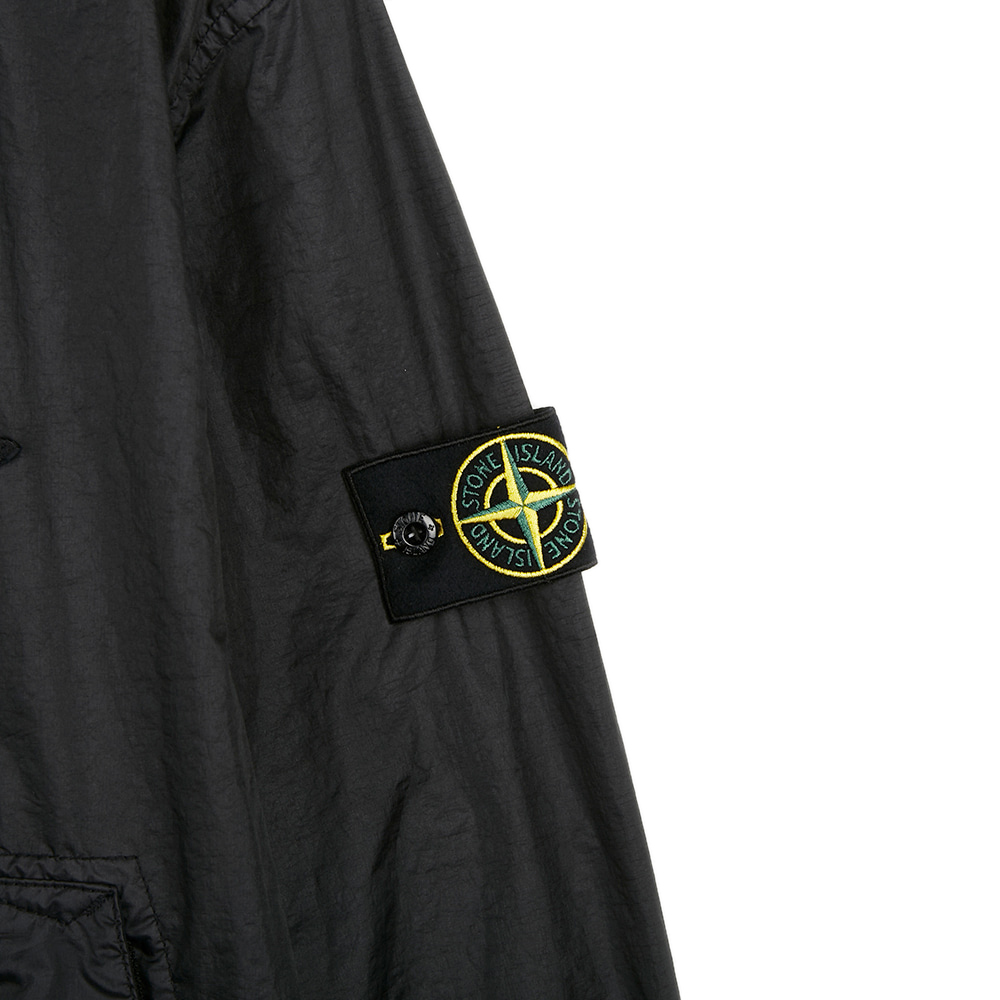 STONE ISLAND ジャケット ☆国内配送☆50%オフ☆