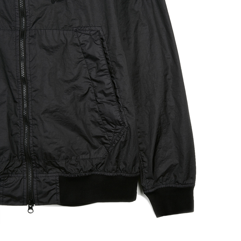 STONE ISLAND ジャケット ☆国内配送☆50%オフ☆