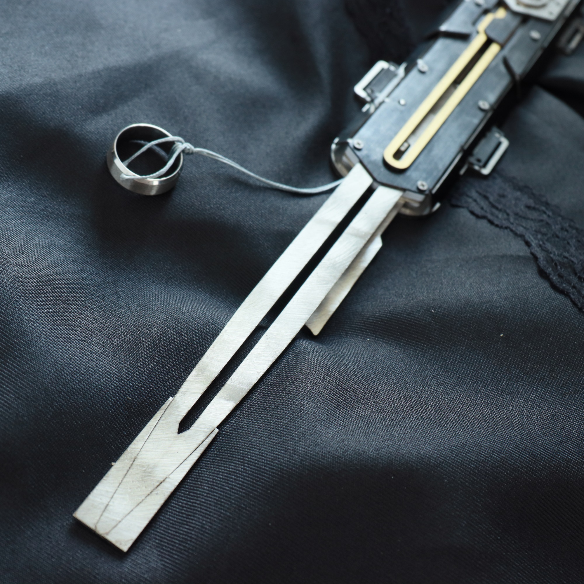 Bestpropreplica Assassins Creed Black Flag Edward Kenway's hidden blade.