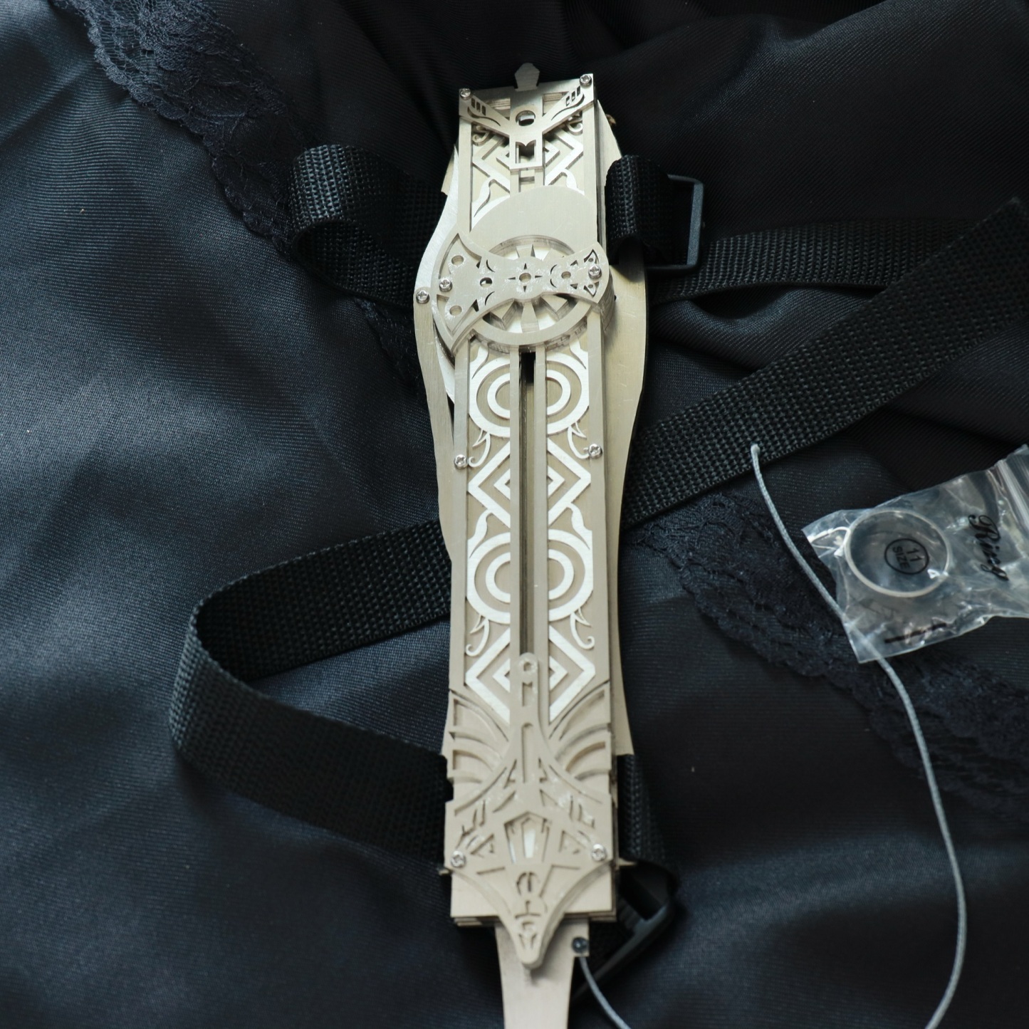 Assassins Creed Metal AC Aguilar real hidden blade.