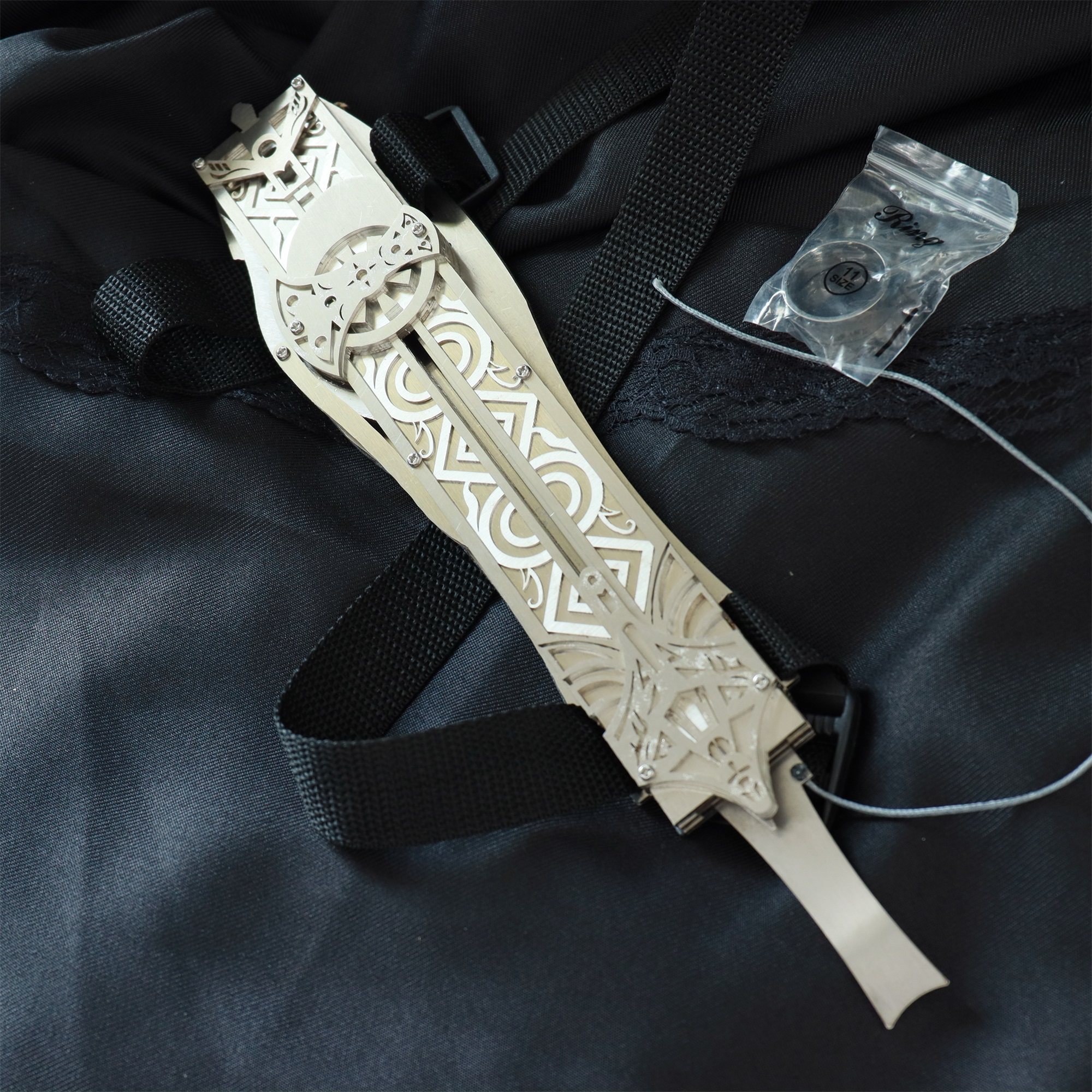 Assassins Creed Metal AC Aguilar real hidden blade.