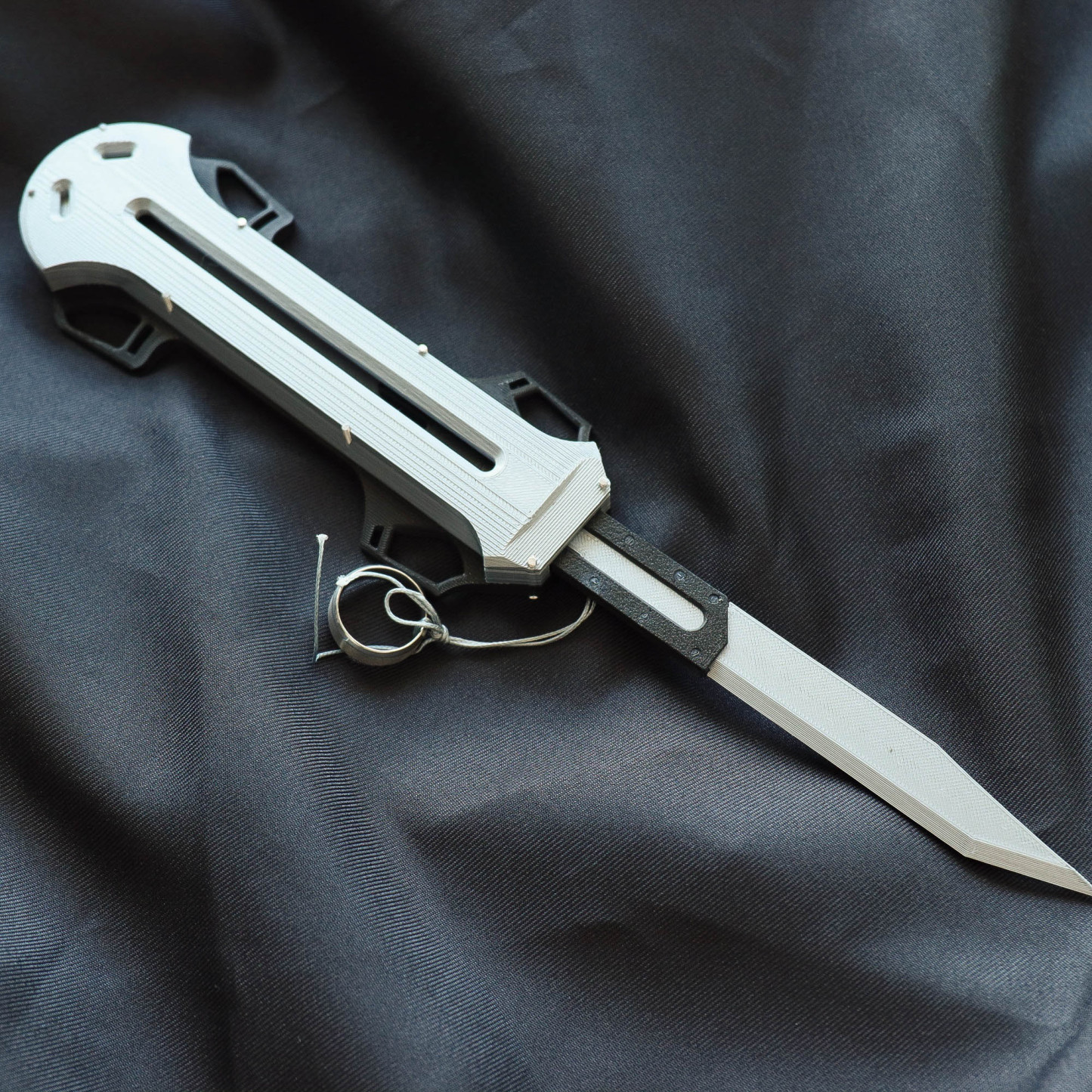 Bestpropreplica Assassins Creed 3Dprinting minimalist Hidden Blade.