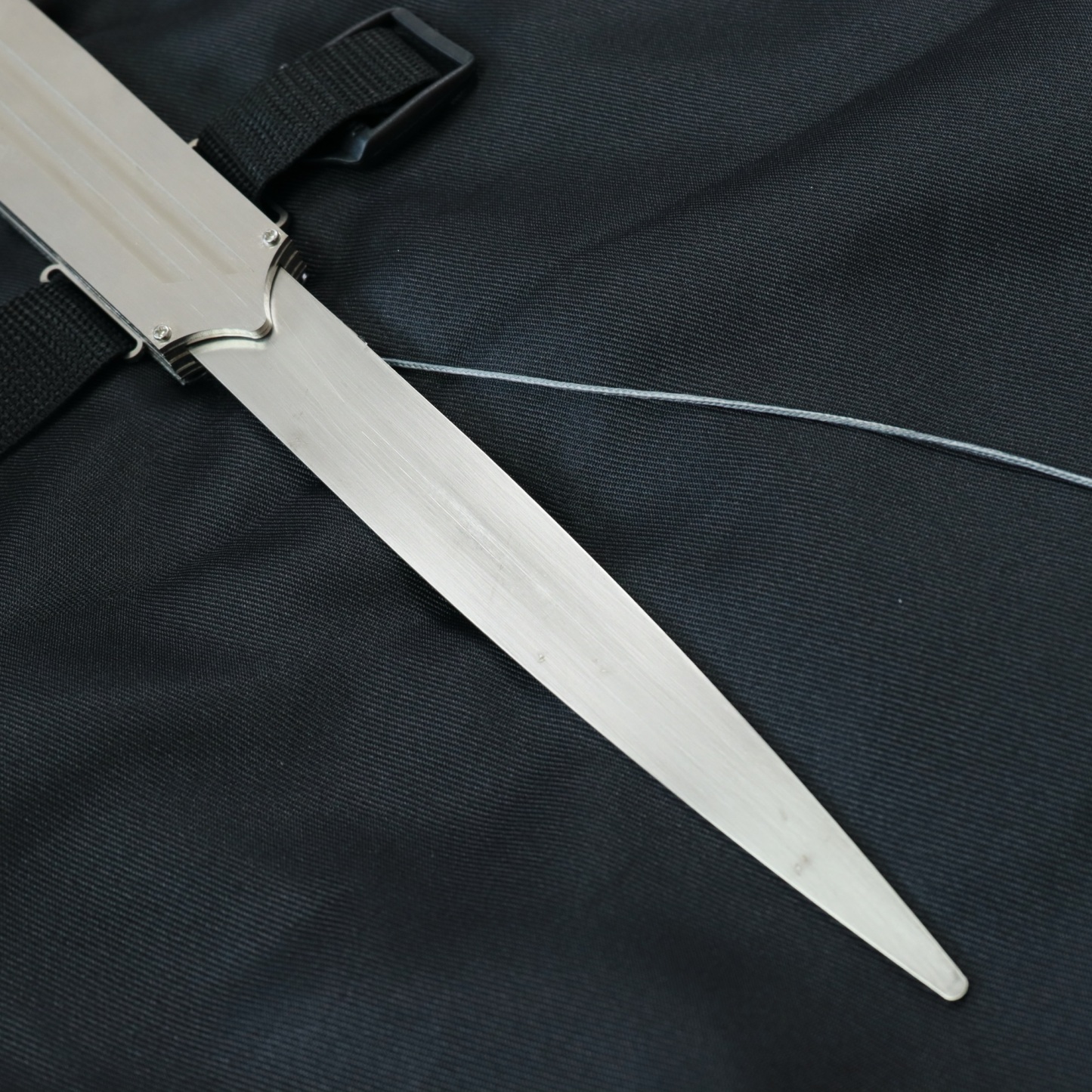 Bestpropreplica Black Flag Metal Assassin's hidden blade 