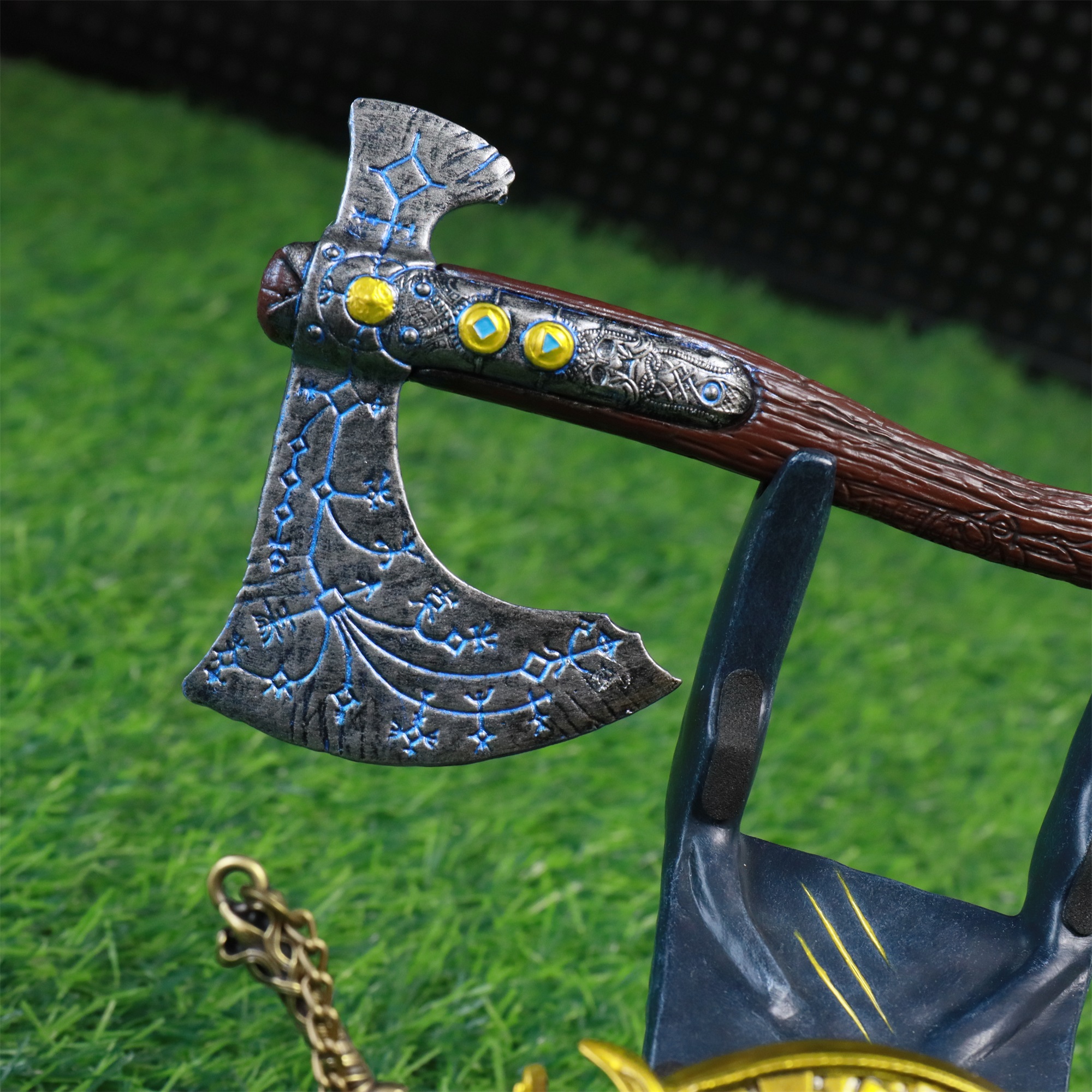 Bestpropreplica God of War Creative Controller Stand