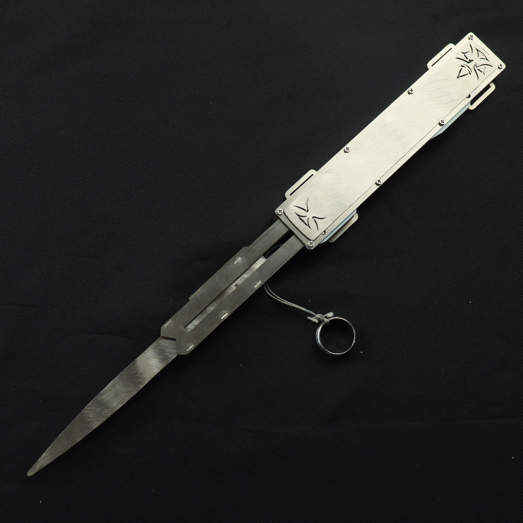 AC Brotherhood Altair Hidden Blade 