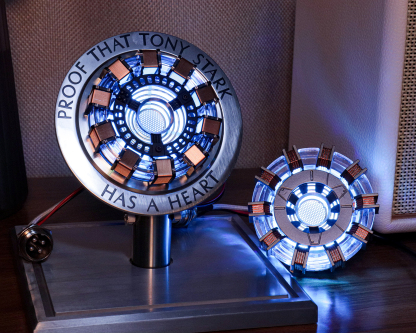 Iron Man Arc Reactor 1:1 Ratio, Vibration Sensing, LED Light, with Display Case for Collections, USB Connection 