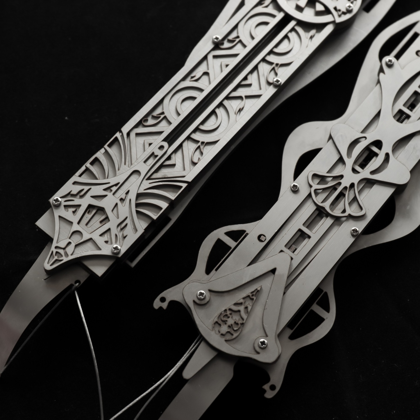 Aguilar Hidden Blade and Altair Brotherhood Hidden Blade Combinational sales