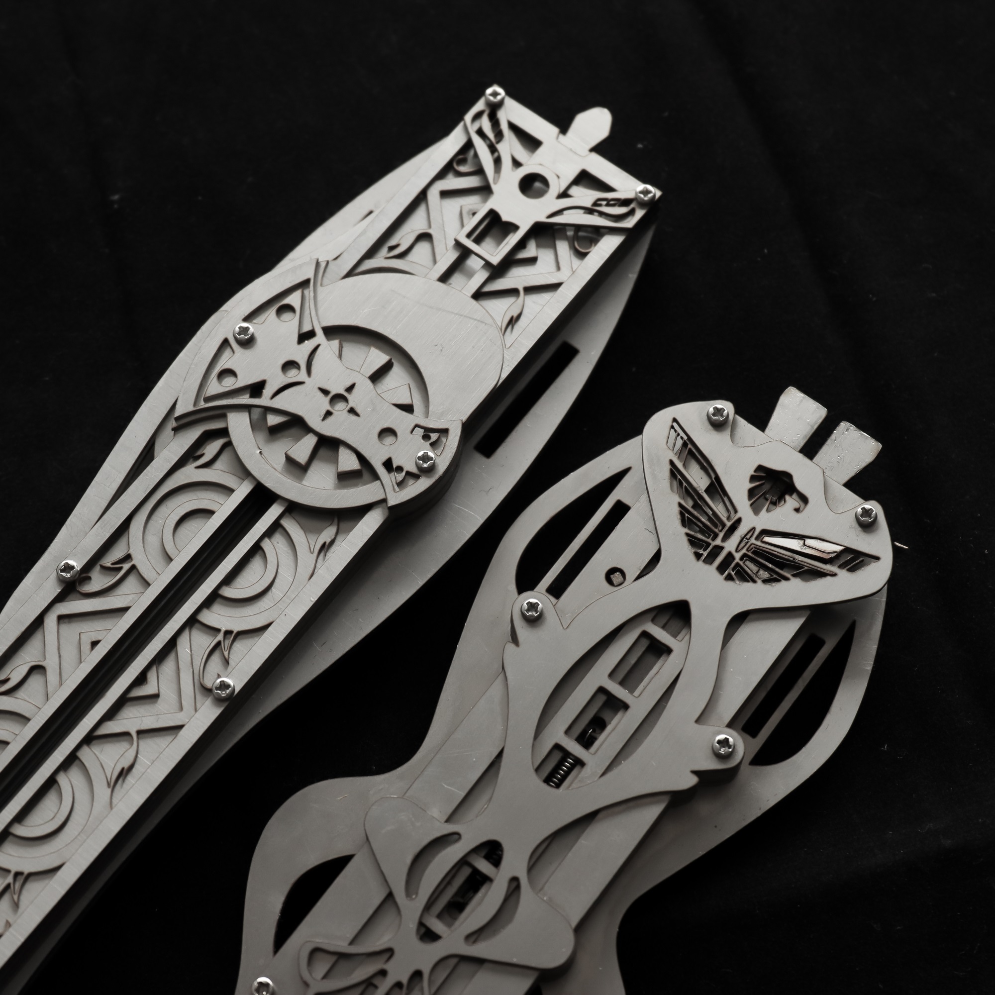 Aguilar Hidden Blade and Altair Brotherhood Hidden Blade Combinational sales