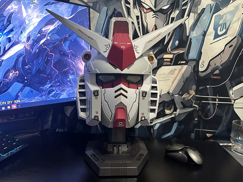 Glow-in-the-Dark Gundam Helmet - High-End Wearable Full Helmet for Cosplay & Comic Con