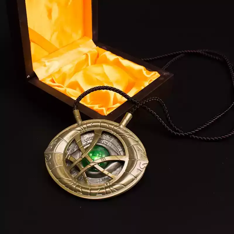Avengers Doctor Strange Necklace - Eye of Agamotto 1:1 Infinity Stone 