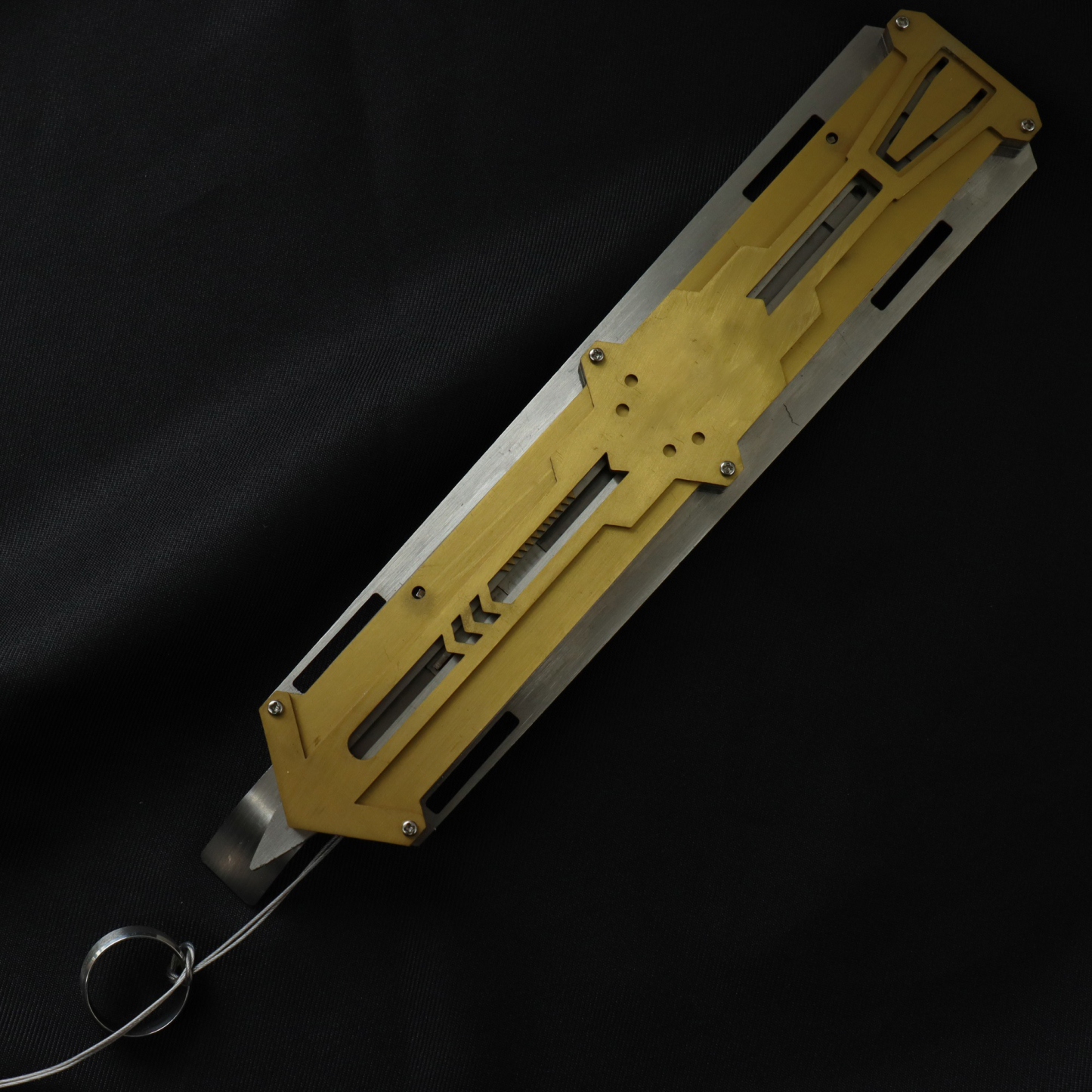 Bestpropreplica All Metal Altair Ibn-La'Ahad hidden blade 