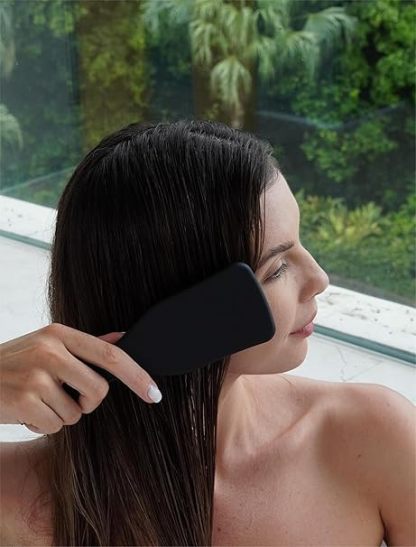 Detangler Hair Brush for Wet & Dry Hair, No Tangle Wave-shaped Soft Bristle Hairbrush for Reduces Breakage, Lightweight Travel Brush Detangling All Hair Types