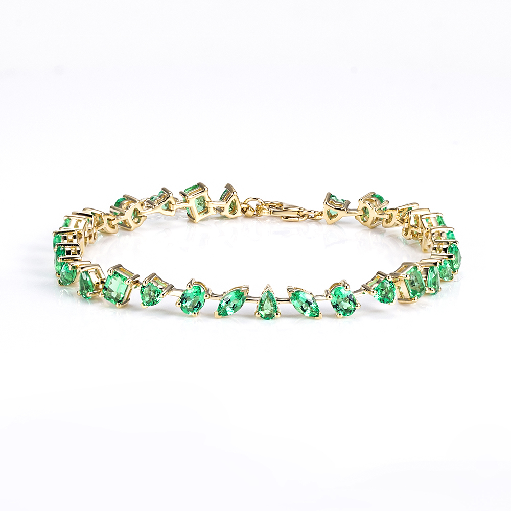 Fancy Shape Lab Grown Emerald 18K Gold 170mm Bracelet MSB-625