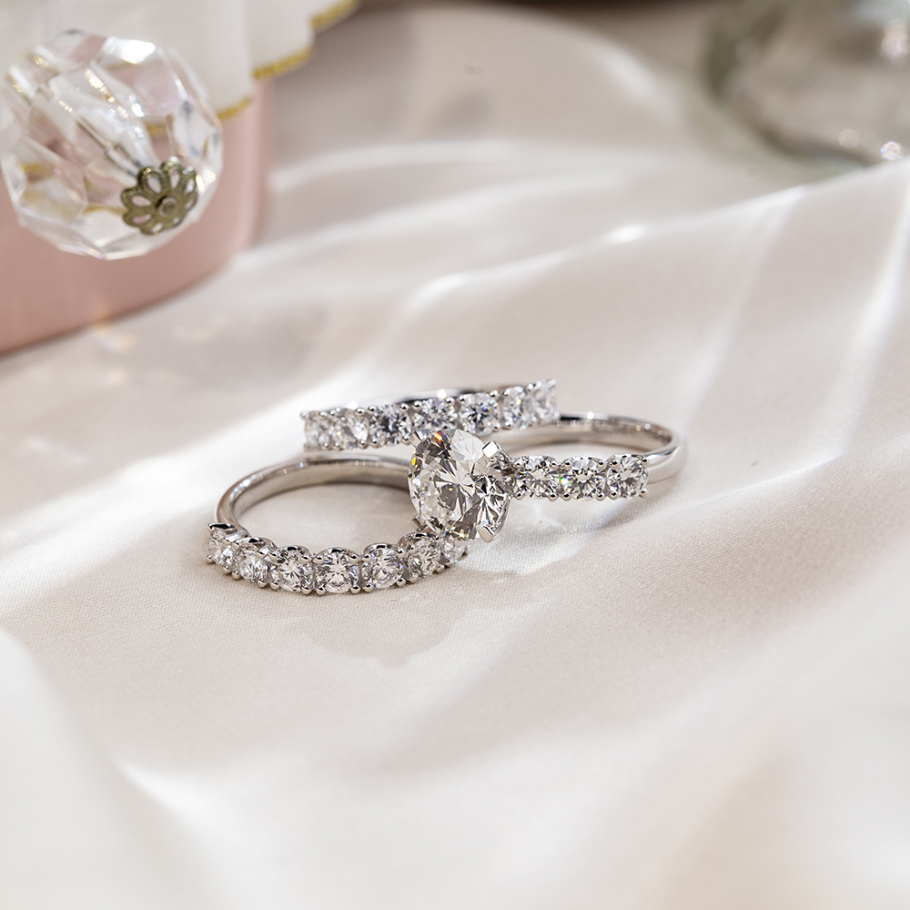 MissDiamond Round Cut Lab Grown Diamond 3CT Solitaire D VVS1 18K Gold Ring Set MSR-1779