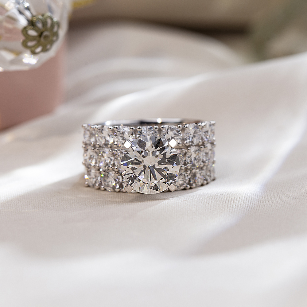 MissDiamond Round Cut Lab Grown Diamond 3CT Solitaire D VVS1 18K Gold Ring Set MSR-1779