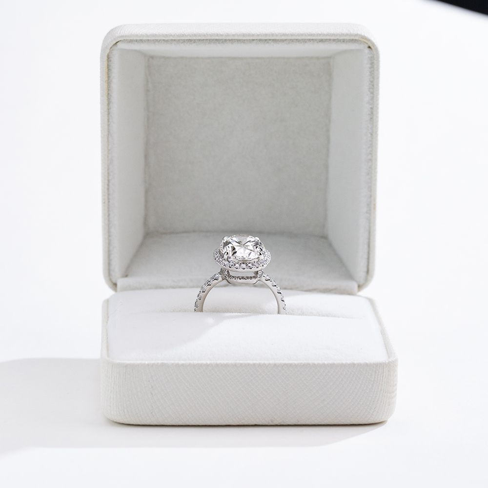 MissDiamond Lab Grown Diamond 6.04CT D G VS1 VVS2 Platinum Halo Ring MSR-828