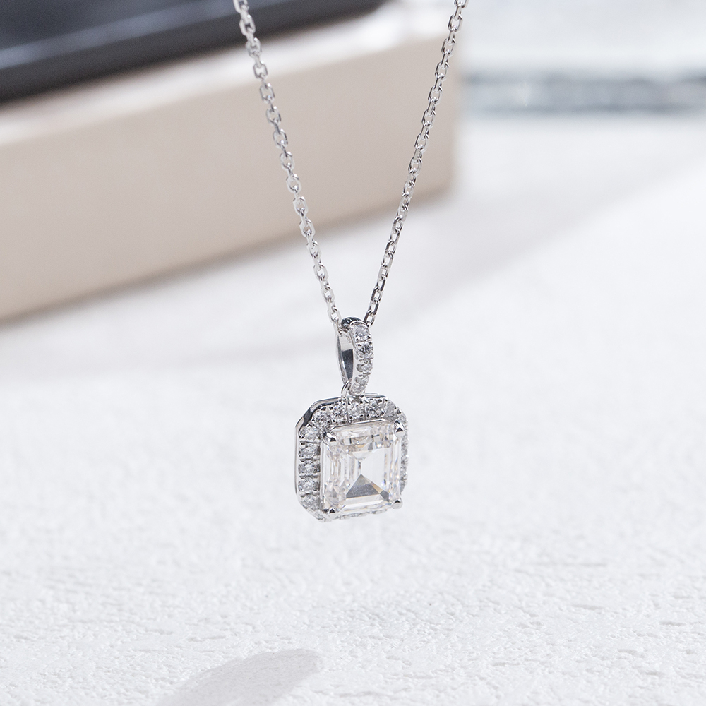 MissDiamond Emerald Cut Lab Grown Diamond 2.69CT H VS2 Platinum Pendant Necklace MSN-624