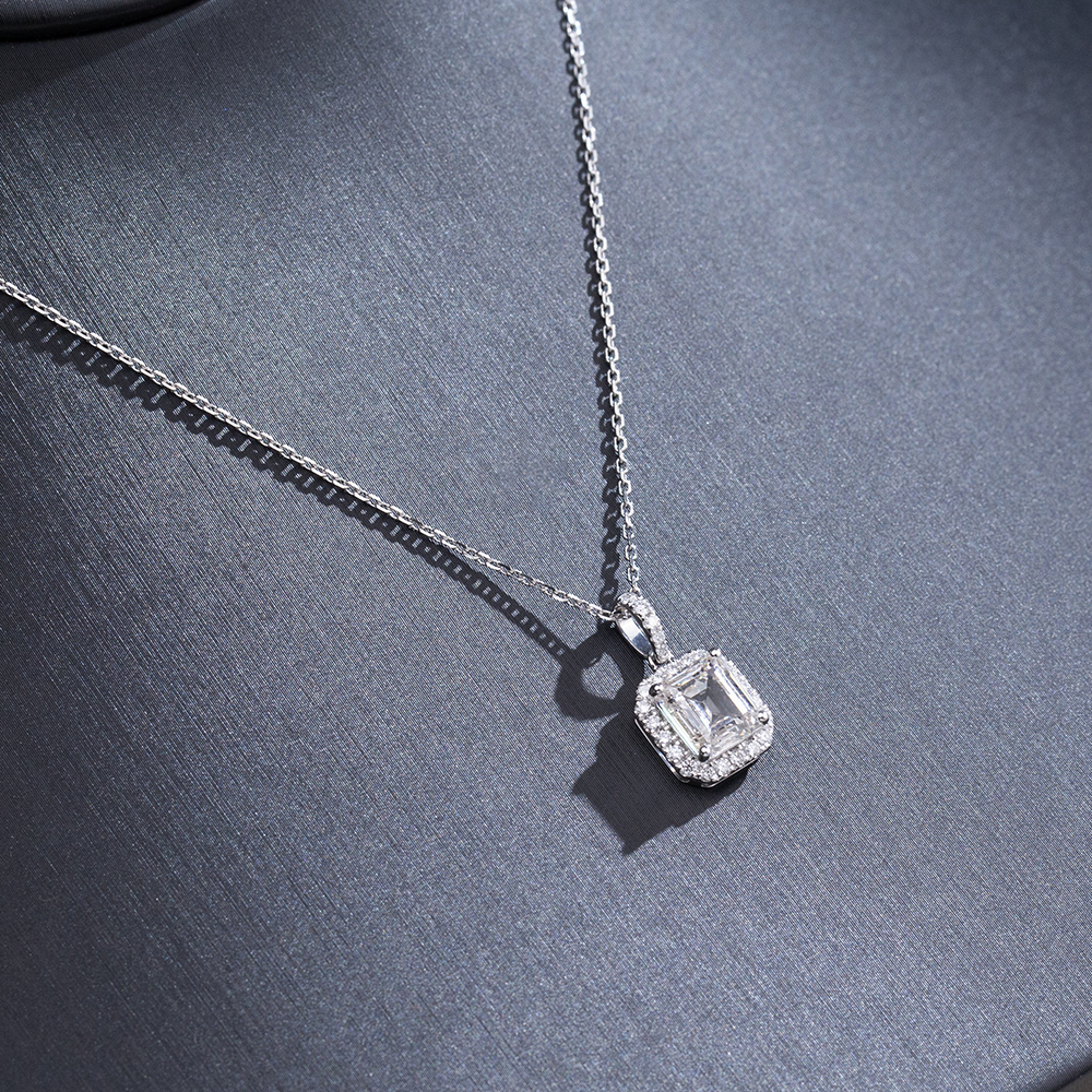 MissDiamond Emerald Cut Lab Grown Diamond 2.69CT H VS2 Platinum Pendant Necklace MSN-624