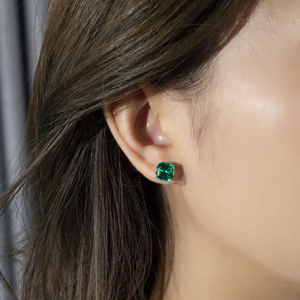 Cushion Shape Fancy Vivid green Lab Grown Diamond VVS1 10K Earrings MSE-779