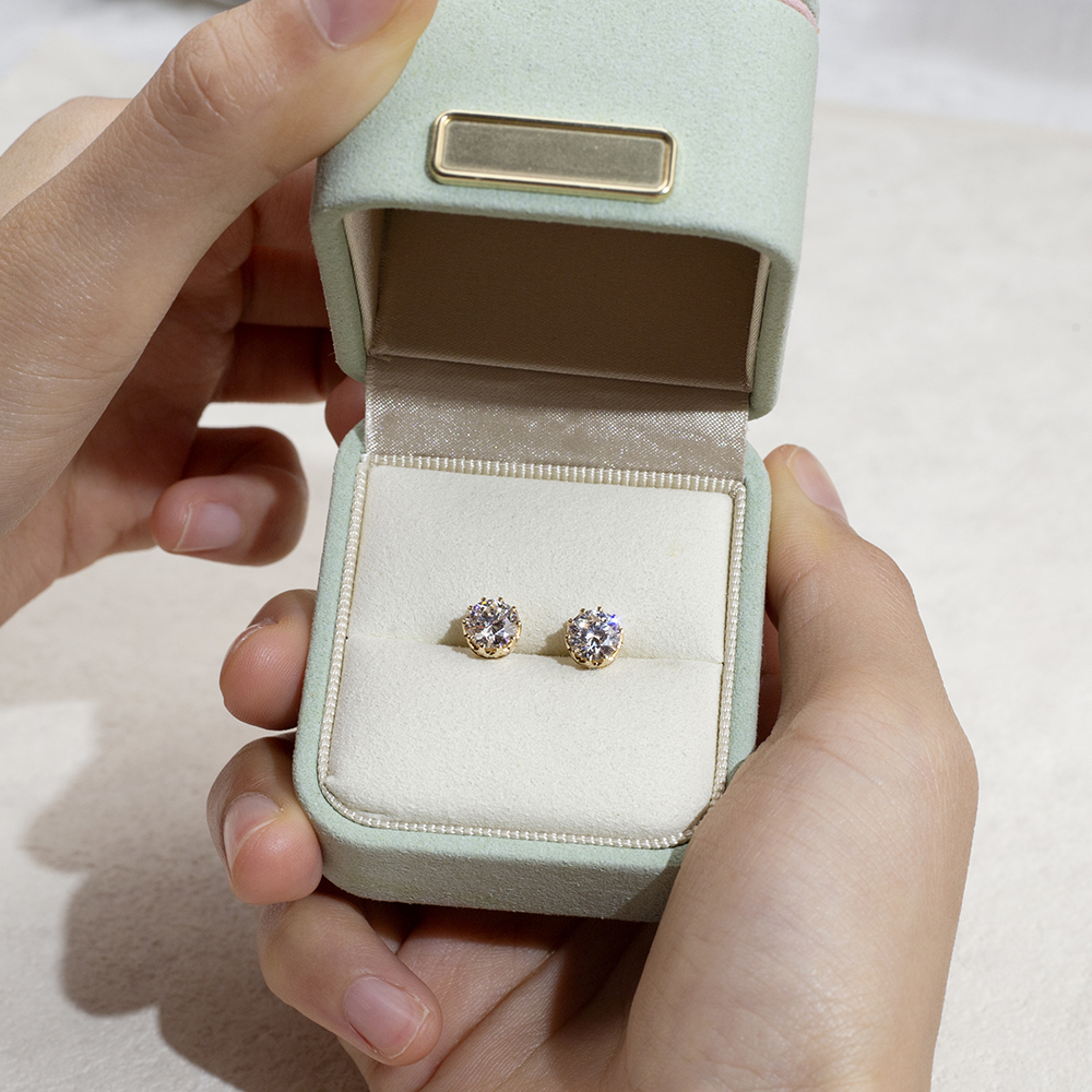 Round Shape Lab Grown Diamond 1.5 Carats D VVS2 18K Gold Studs Earrings MSE-782