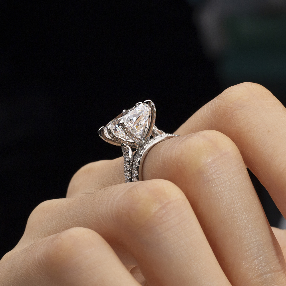 MissDiamond Cushion Cut Lab Grown Diamond 5CT Solitaire D VVS2 PT950 Ring Set MSR-1698