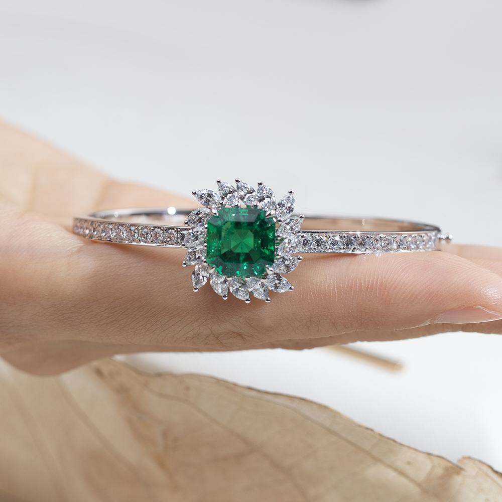 MissDiamond Cushion Shape Lab Emerald Pt950 160mm Bracelet MSB-628