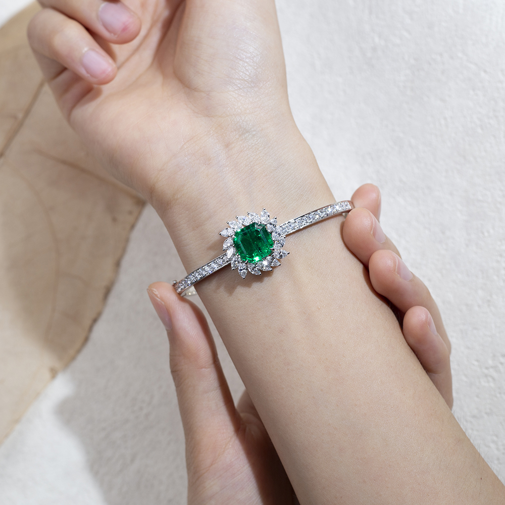 MissDiamond Cushion Shape Lab Emerald Pt950 160mm Bracelet MSB-628