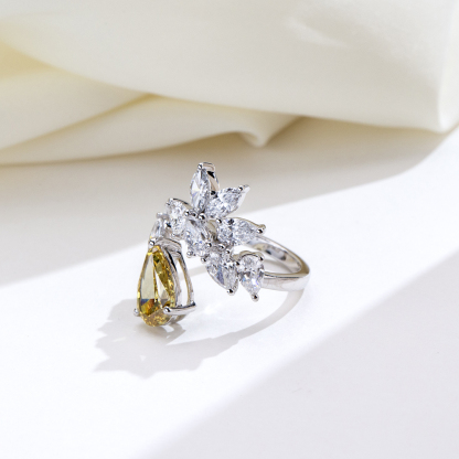 MissDiamond Pear Cut Lab Grown Diamond 2.05CT G VS1 18K Yellow Gold Cluster Ring MSR-1927