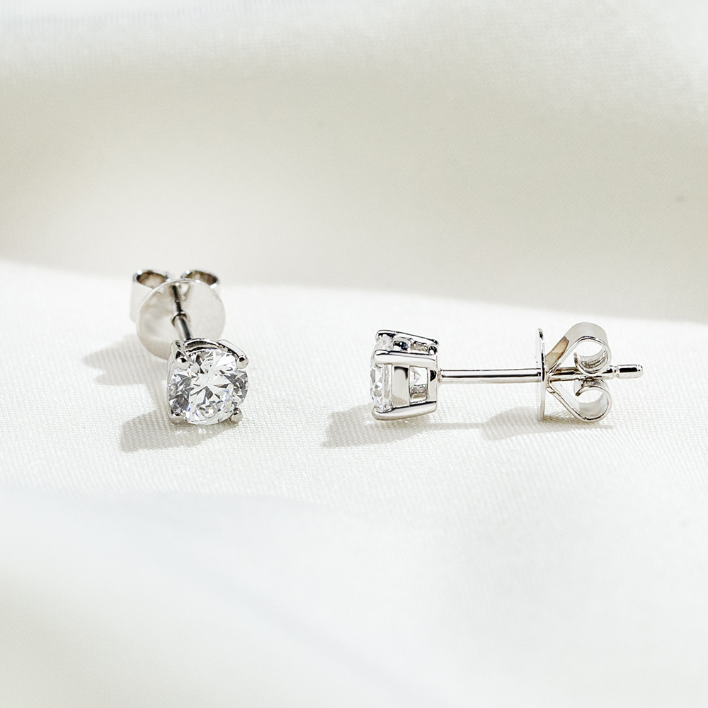 MissDiamond Round Cut Lab Grown Diamond 0.3CT D  VVS2 Platinum Studs Earrings MSE-329