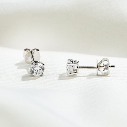 MissDiamond Round Cut Lab Grown Diamond 0.3CT D  VVS2 Platinum Studs Earrings MSE-329